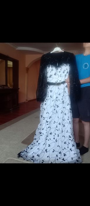 Красивое вечернее платье