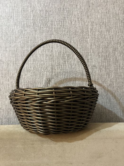 Корзина - кашпо из искусственного ротанга