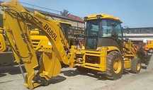 Экскаватор-погрузчик STRONG B680L