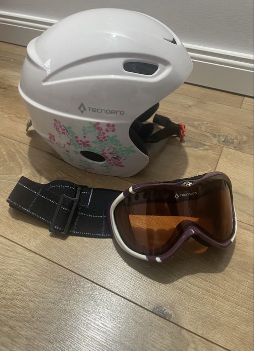 Casca  si ochelari fete