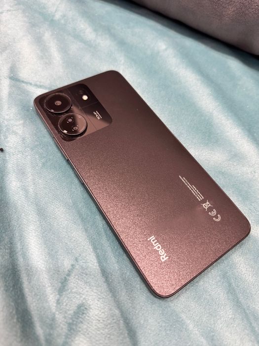 продам Redmi 13C