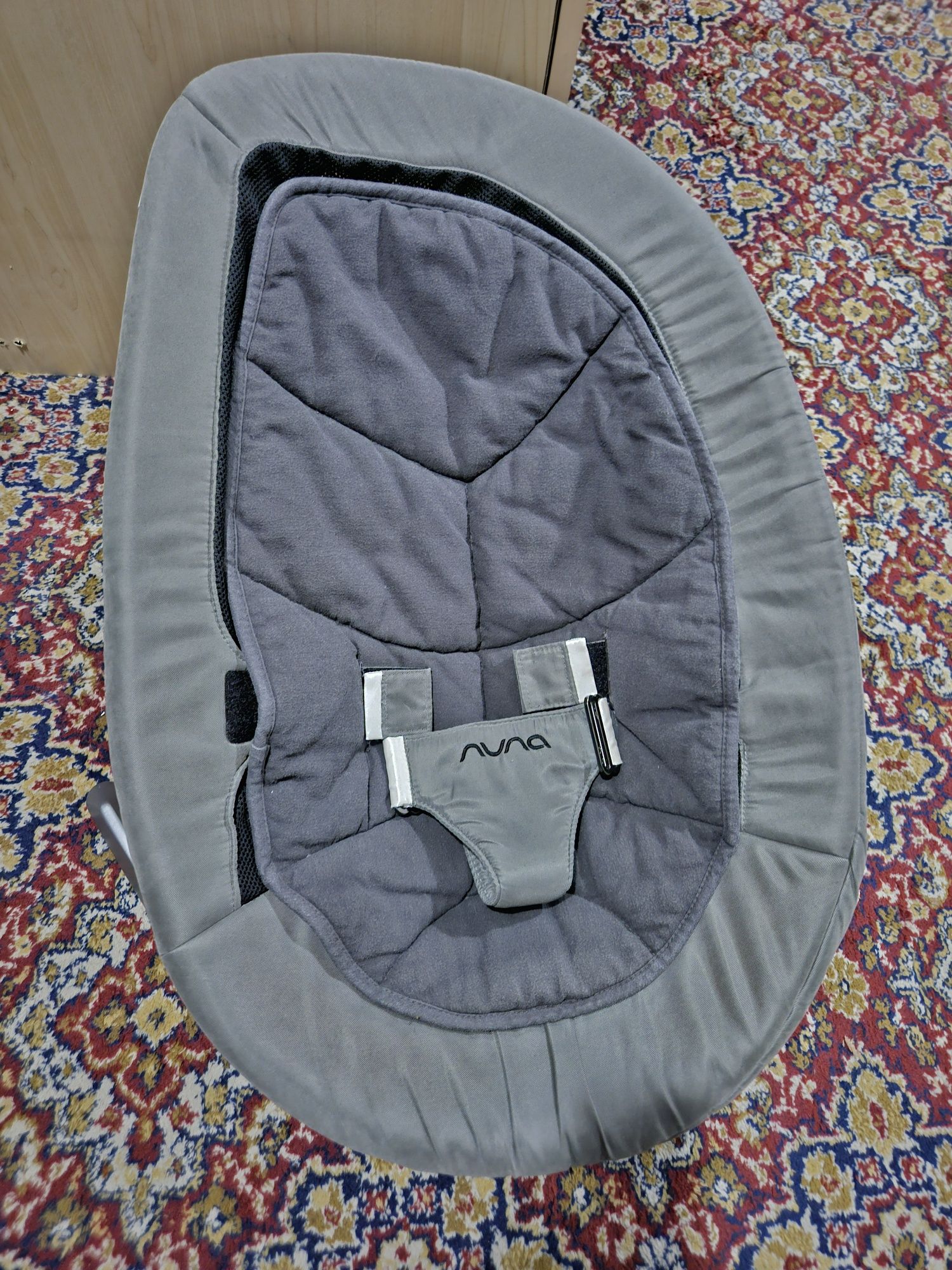 Бебешки шезлонг Nuna LEAF