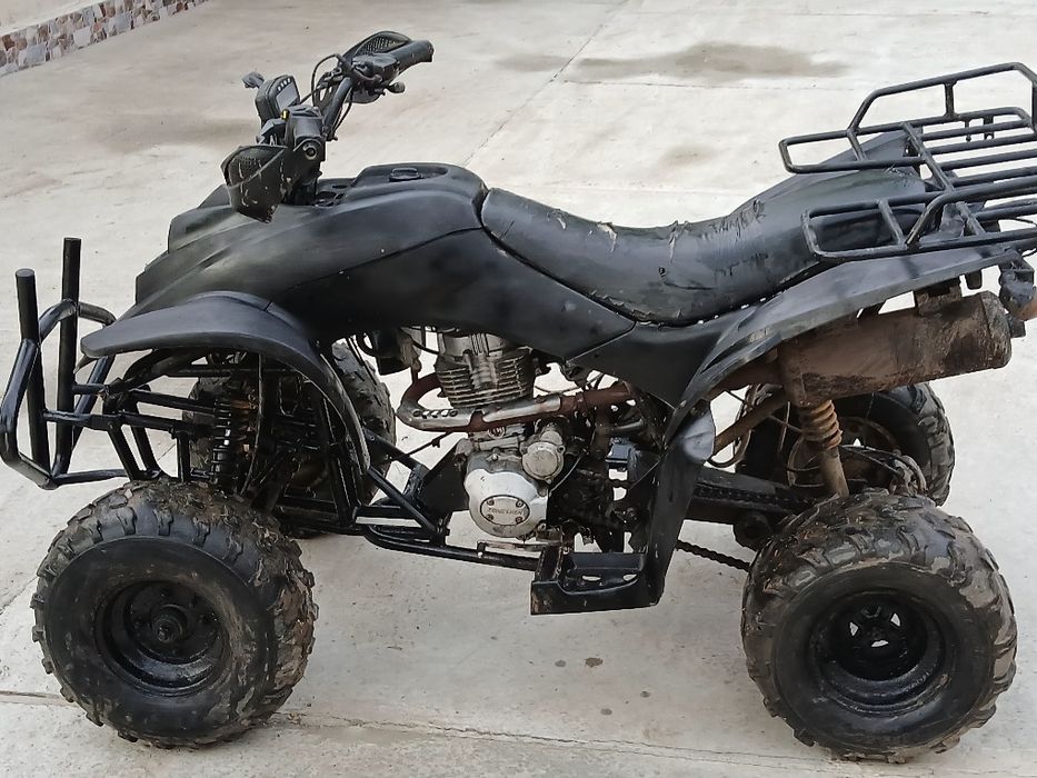Vând Atv  .                               .