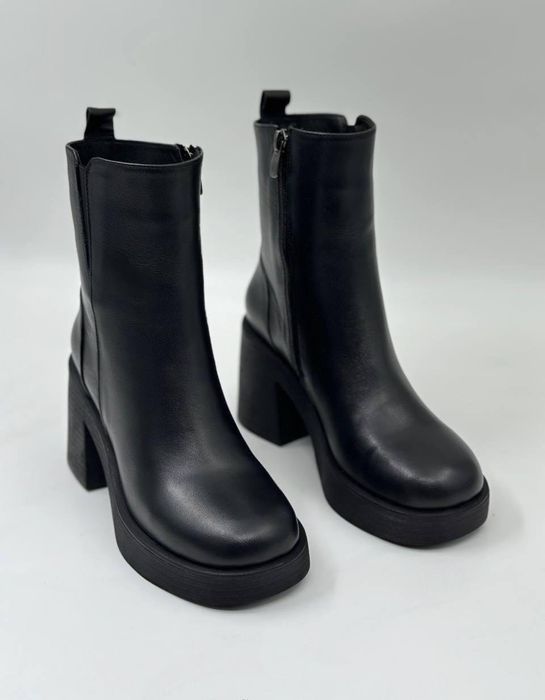 Продам зимнии сопоги. Кожанный. Турецкии. Размер 39. Новый