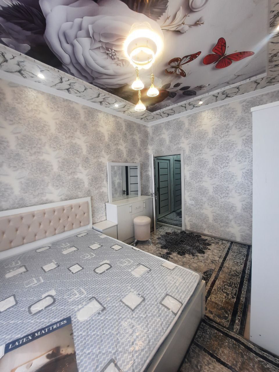 Бухара ситида жойлашган 120 м² ли 2 хонали квартира ижарага берилади