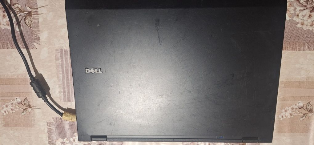 Лаптоп Dell Latitude E5500