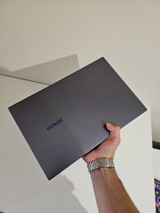 HONOR MagicBook 14 • 16ГБ / 512ГБ SSD • Windows 11 Pro + Office 2024