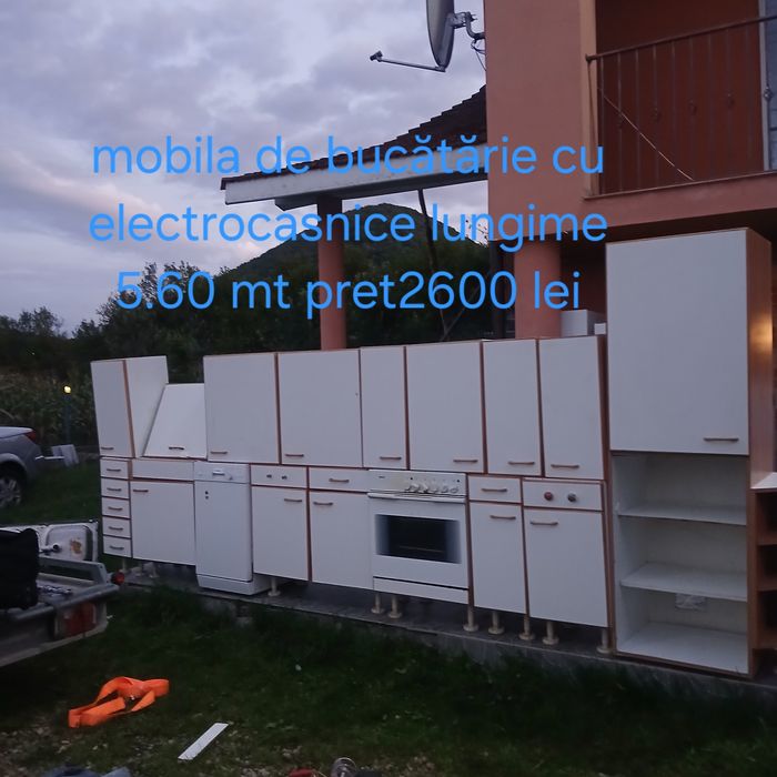 Vând mobila de bucătărie cu electrocasnice