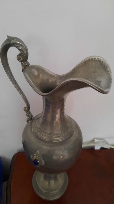 Vază/carafă din cositor