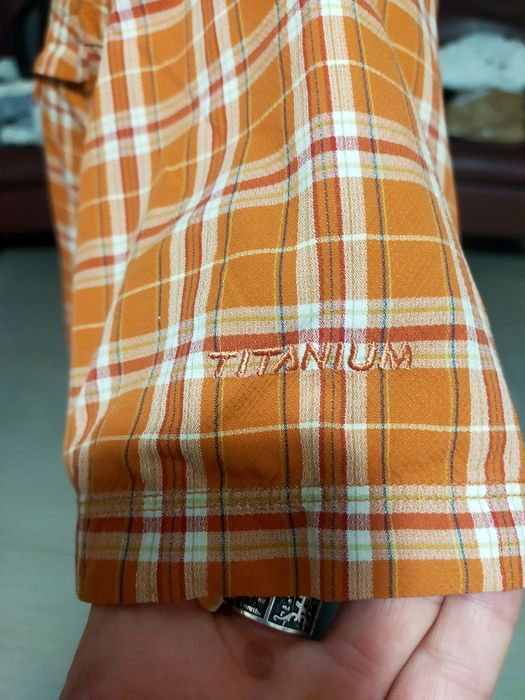 Vând cămașă COLUMBIA mărimea  M