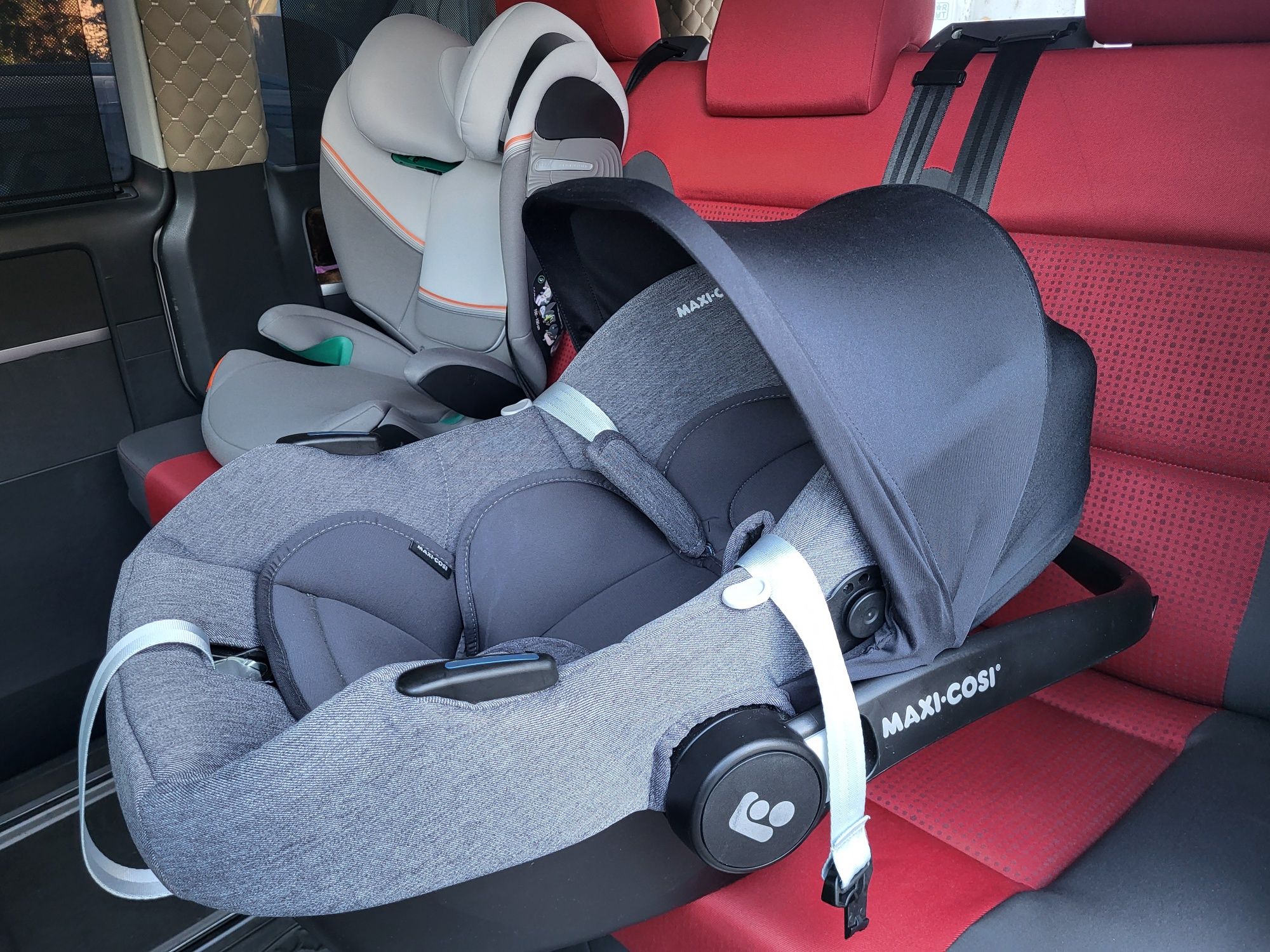 Столче/кошче за кола Maxi Cosi CabrioFix i-Size Grey