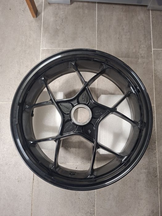 Janta spate KTM Superduke 1290 2016