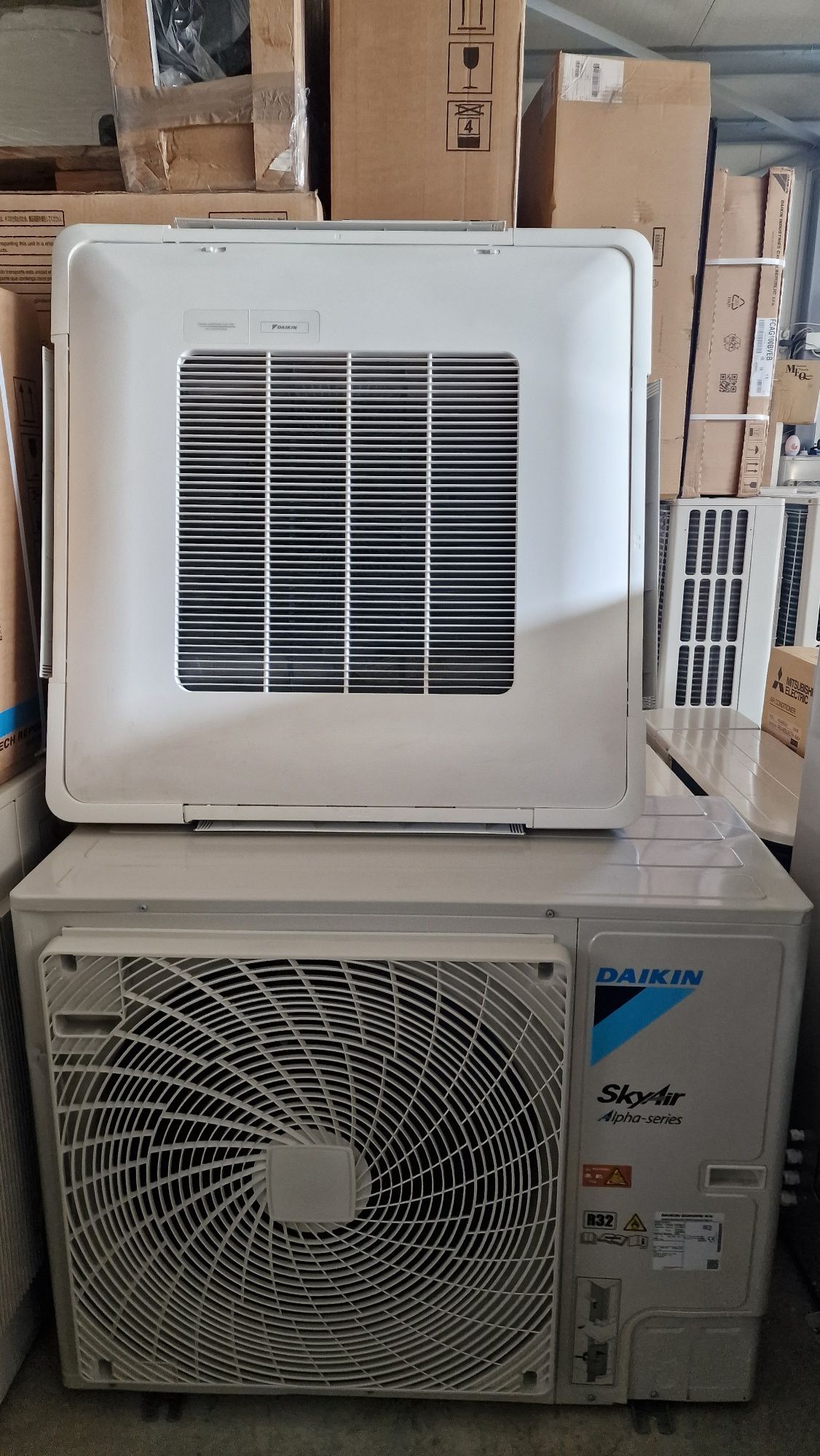 Daikin SkyAir Alpha series  A+++ 24ка касета откритa RZAG71  FUA71