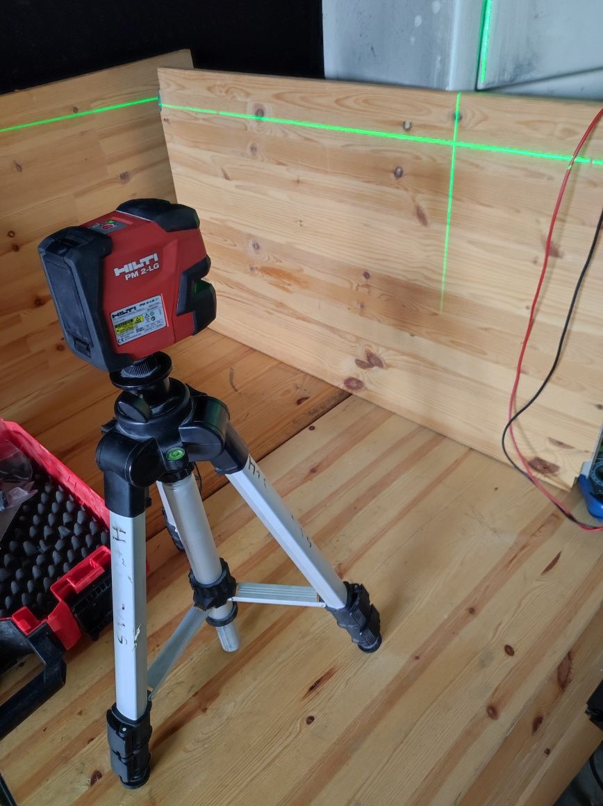 Nivela laser Hilti PM 2-LG