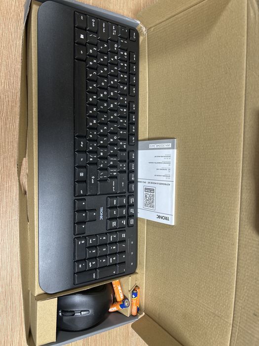 Клавиатура и мишка Tronic