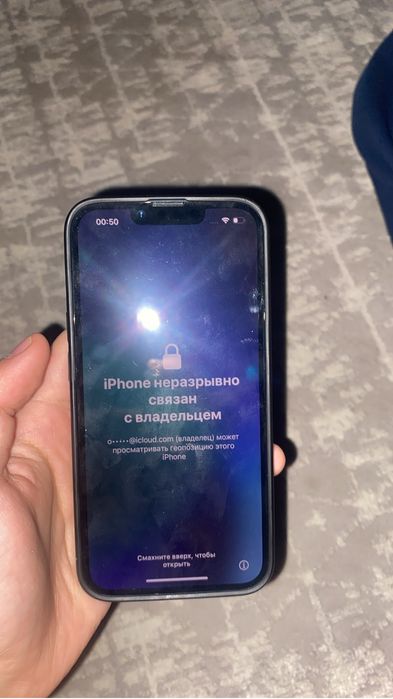 айфон 14 заблакирван
