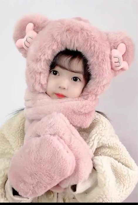 Новая Шапка. На девочку