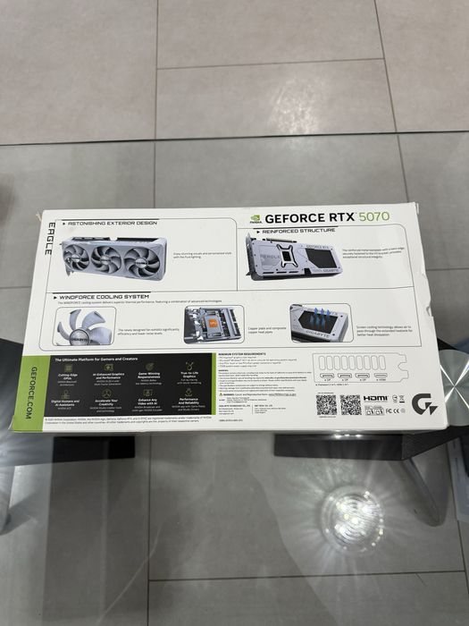 Placa video Gigabyte GeForce RTX 5070 Eagle OC ICE SFF 12GB • SIGILATA