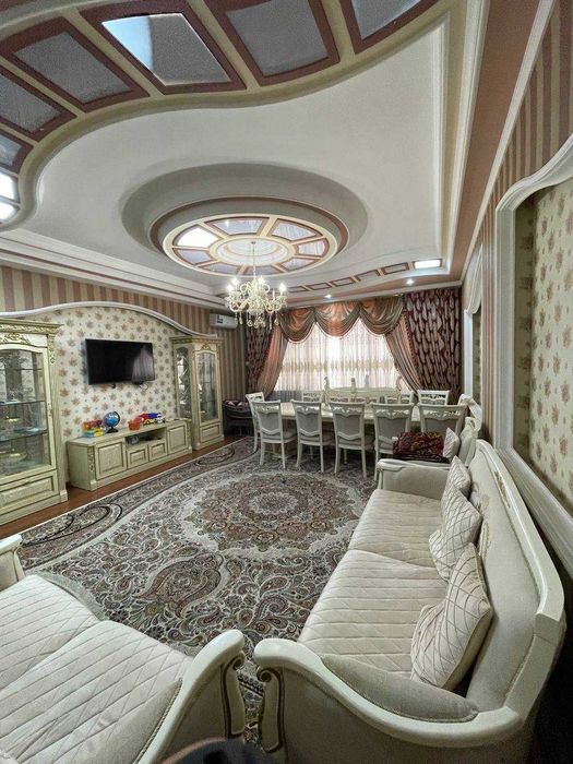 В центре города, Продается 3х комнатная шикарная квартира, 112 м2