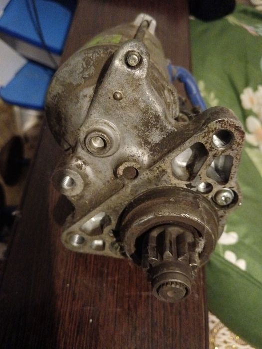 Стартер на Тойота Ланд Крузер