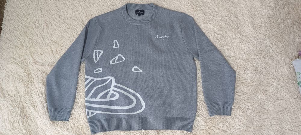 Оригинальный свитер от Broken planet