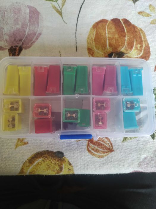 Предпазители за автомобили