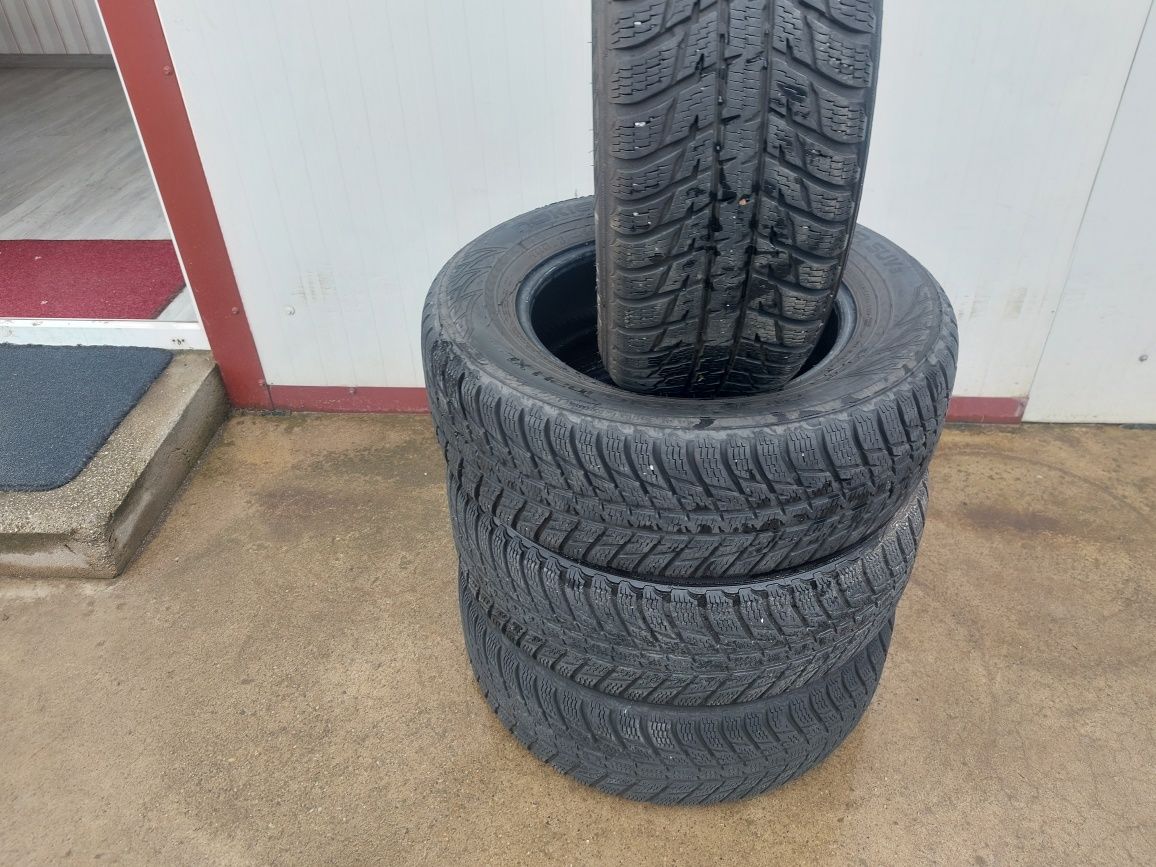 100 lei bucata! Set anvelope M+S/IARNA 215 65 16 Nokian