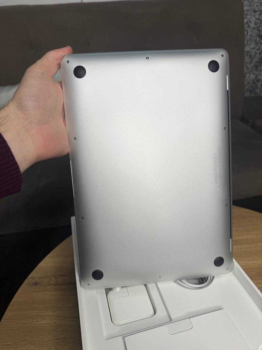 Macbook Air M1 8/258 SSD Gb, 96%