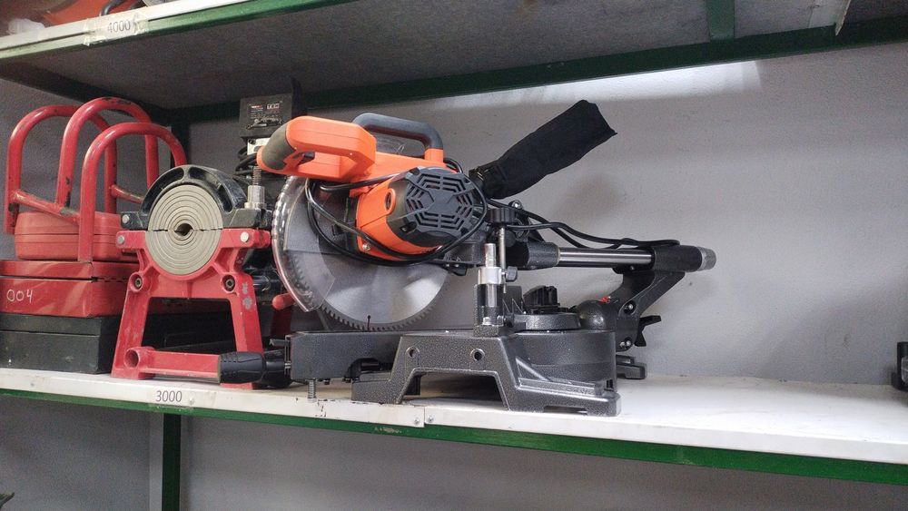 Торцовка , пылесос, отбойник, штроборез , плиткорез, краскопульты