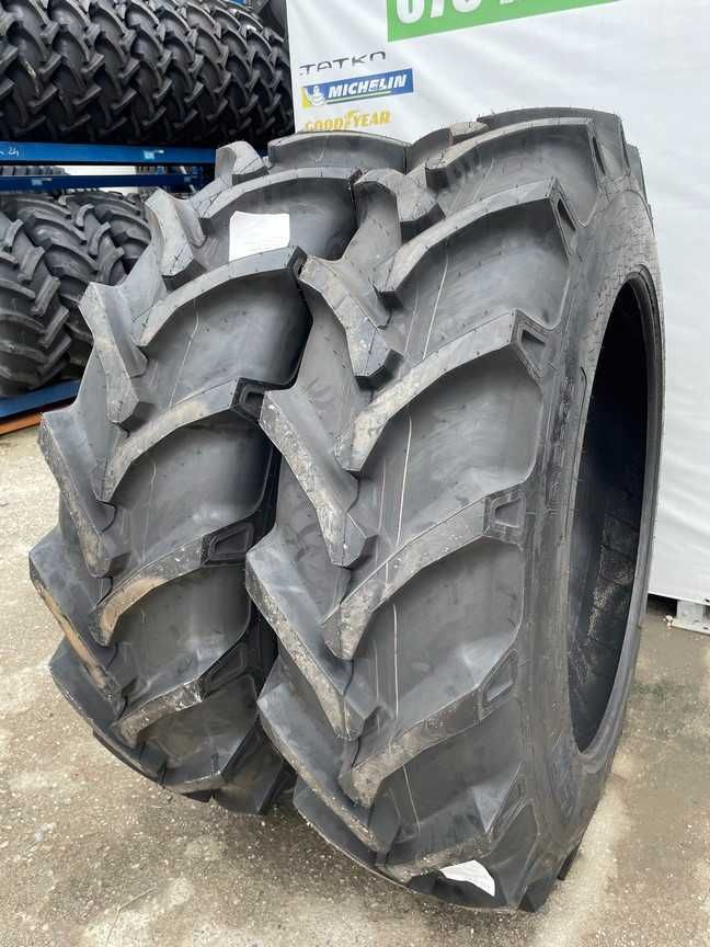 Marca CEAT 16.9-38 cu 10 pliuri cauciucuri noi pentru tractor spate