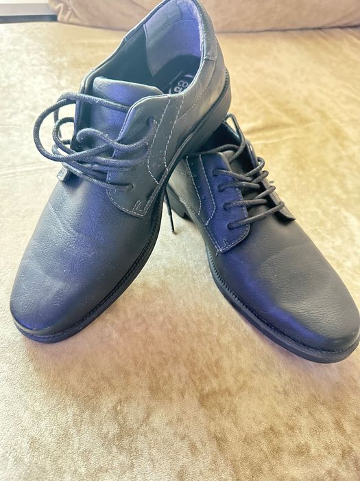 Детски обувки за момче.