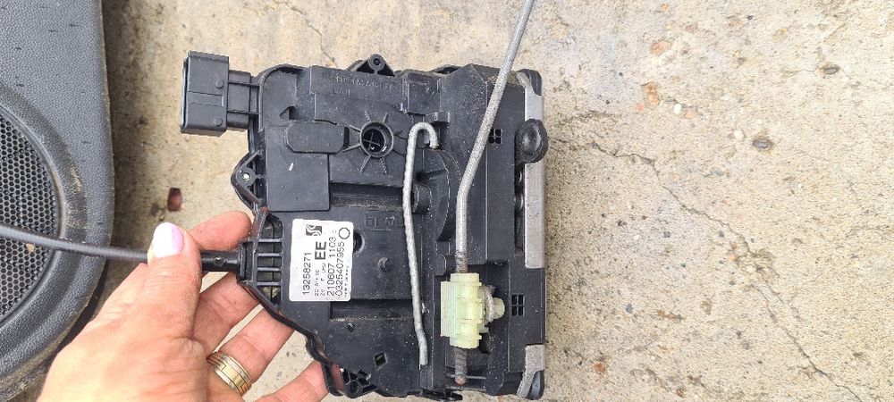 Oglinzi,fete usi ,broaste,butoane opel corsa d nonfacelift