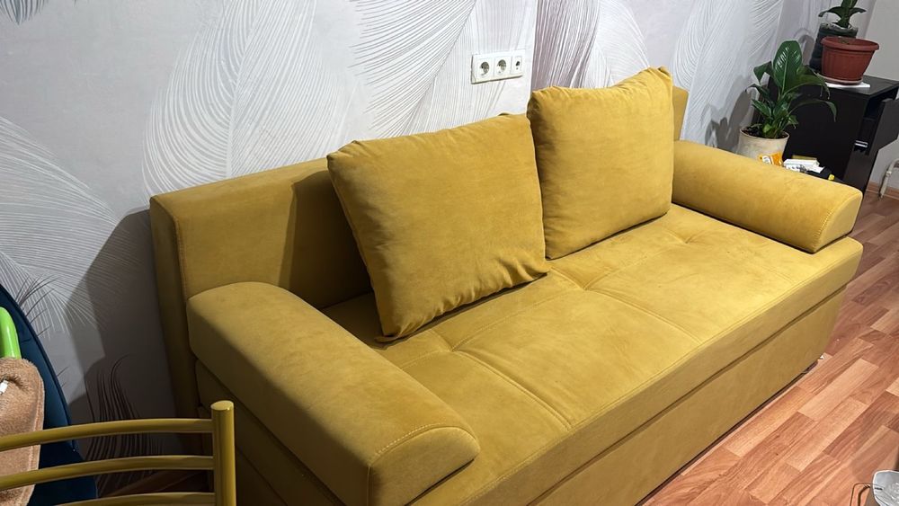 Диван расскладной, механизм книжка, с местом для хранения