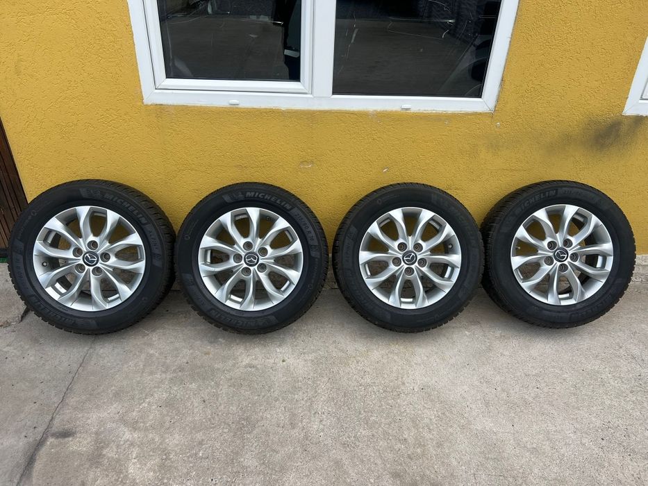Roți Jante Anvelope Mazda
