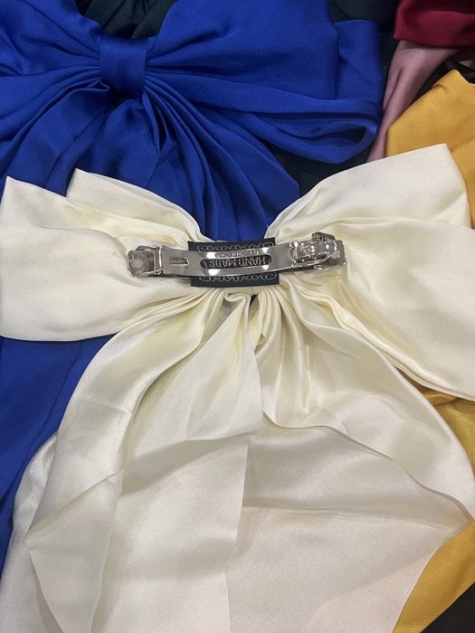 Атласные заколки с бантом