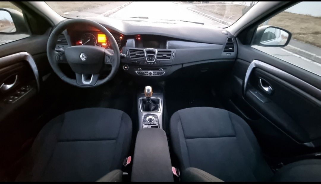 Renault laguna 3 1.5 diesel 2010 Nr roșii pe 3 luni.