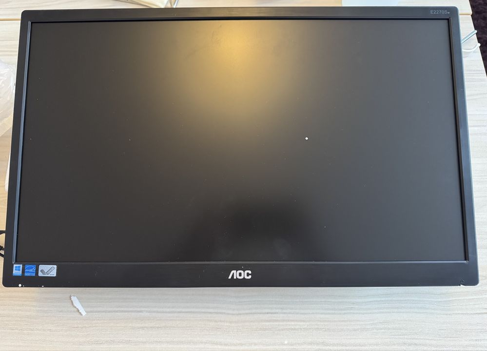 Нов монитор AOC LED 22”