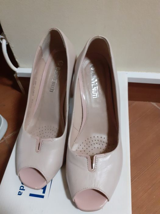 Pantofii benvenuti cu toc damă