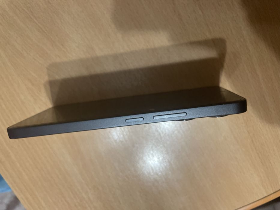 Redmi Note 13 256gb новый почти, 1 мес