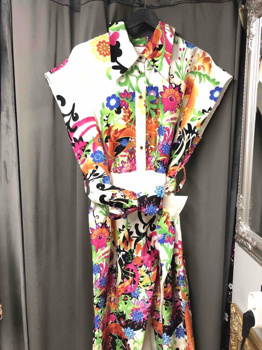 Дамска нова роклв