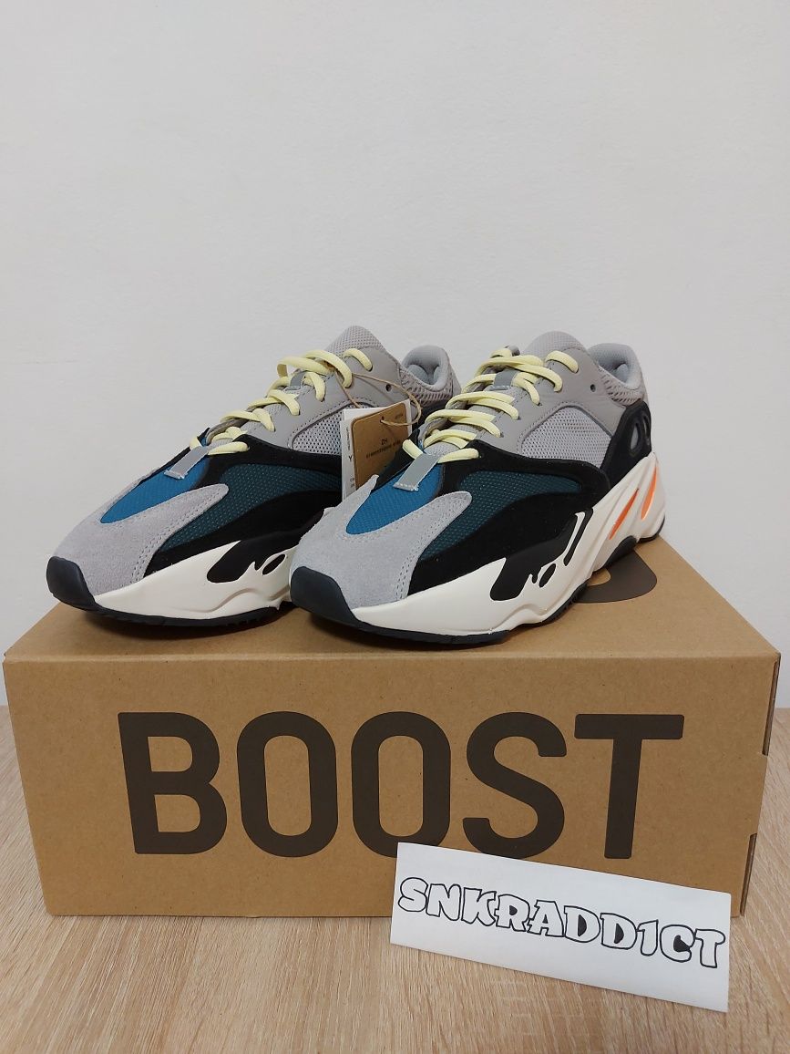 Yeezy 700 Wave Runner