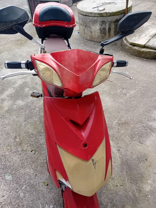 Scuter electric cu 4 bateri