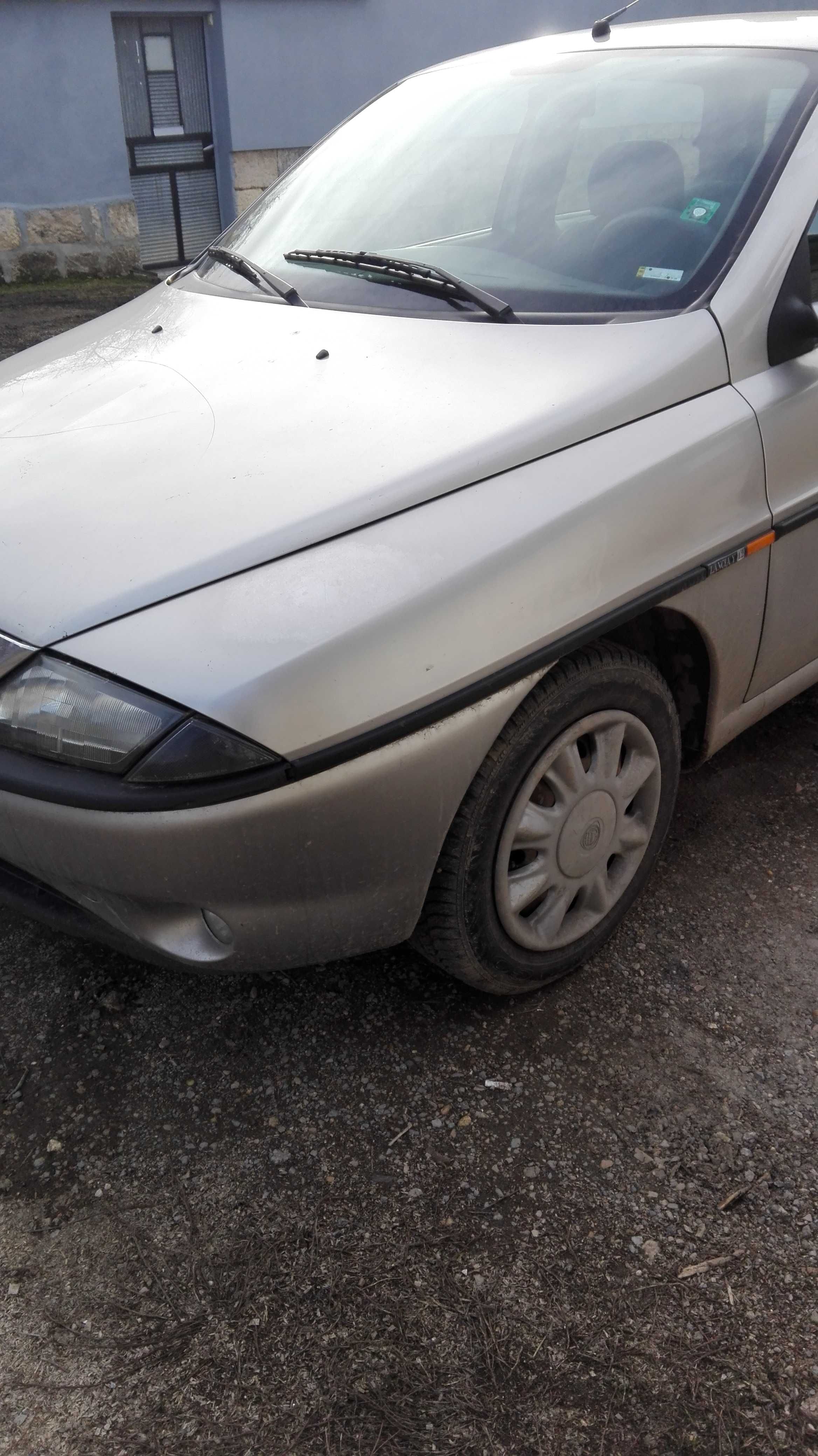 Предлагам запазен автомобил Lancia Ypsilon 1.2