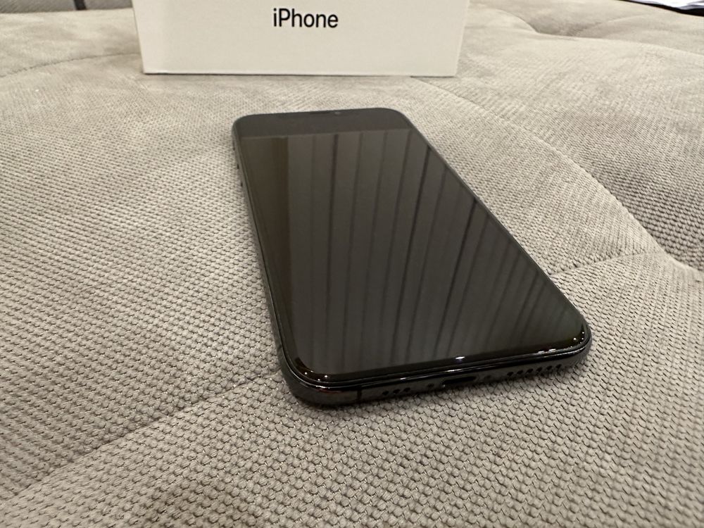 iPhone XS 256GB Space Gray