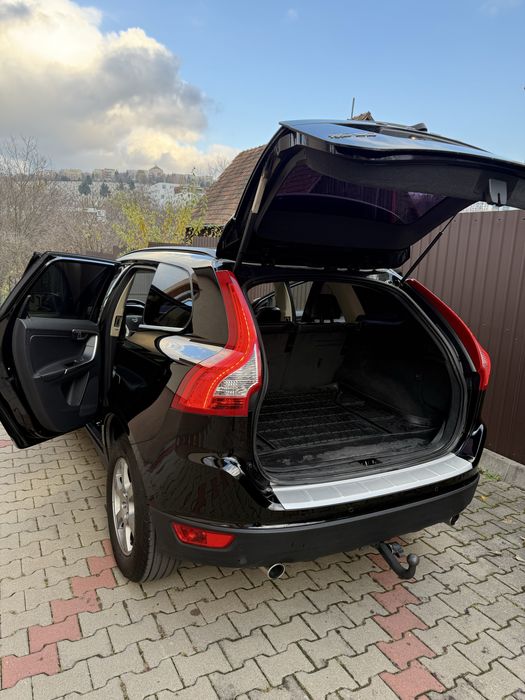Primul proprietar,Volvo XC60,D5AWDS,2 400,205 CP,4/4