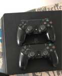 PS 4 slim на 1 тб с 2 джойстиками