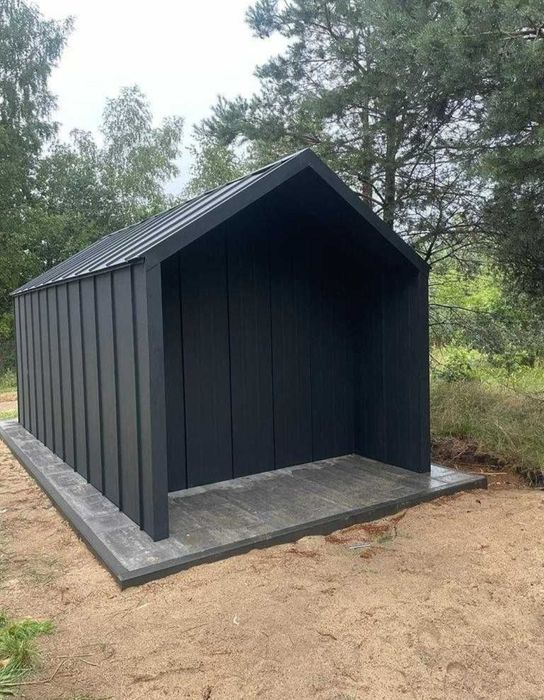 Vând foișoare și magazii