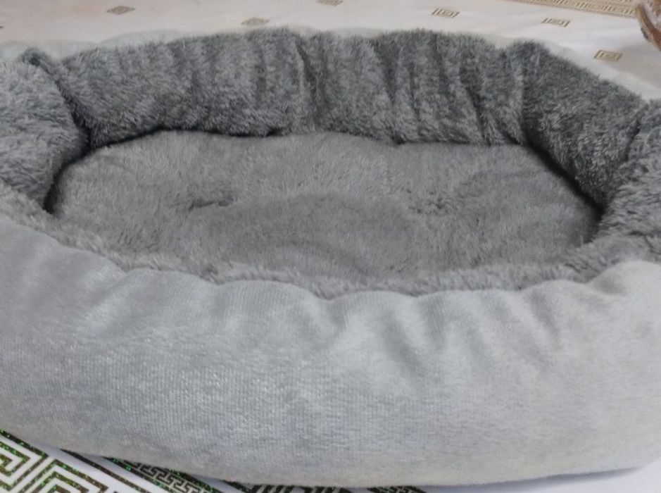 Лежанка для кошек или маленьких собак