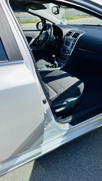 Toyota avensis 2014 gaz