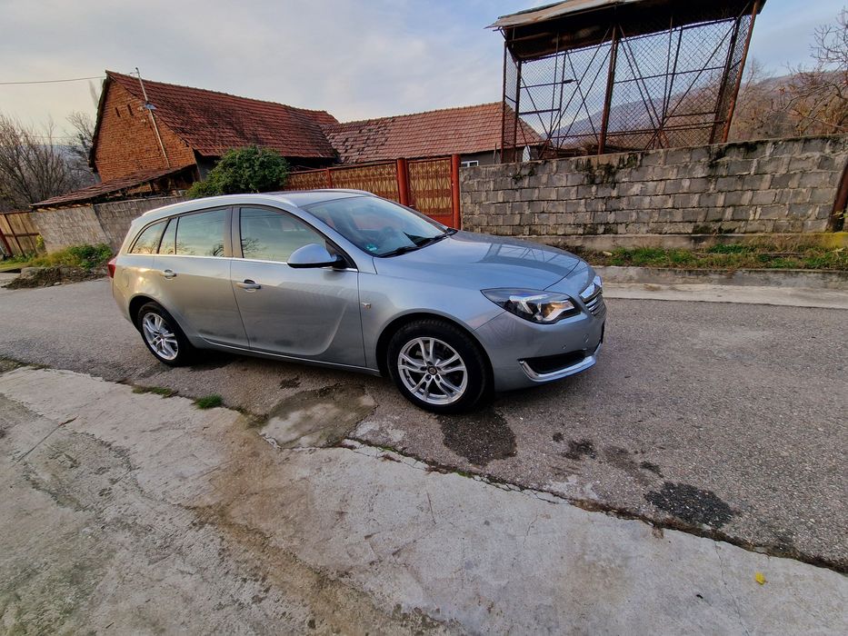 Vând OPEL INSIGNIA 2.0 CDTI 163 C.P. AN 20014 ITP 2027